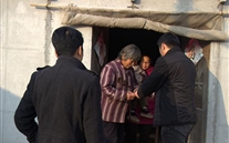 “天寒人心暧、职企一家亲”—成武县Z6尊龙凯时燃气公司领导“送温暖”慰问困难职工家属